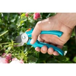 Gardena Astschere EasyCut 680 B Mit Gartenschere 7 Gardena Astschere EasyCut 680 B Mit Gartenschere -Gartengerätegeschäft 4078500043380 3050 4