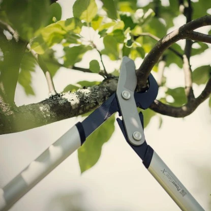 Fiskars Bypass-Getriebeastschere PowerGearX LX94-M Fiskars Bypass-Getriebeastschere PowerGearX LX94-M -Gartengerätegeschäft 6088561 A03